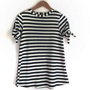 Agnes & Dora striped tee with ties on the sleeves navy and cream size XS t-shirt